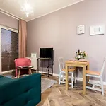 Apartment Z Ogrodkiem I Garazem *