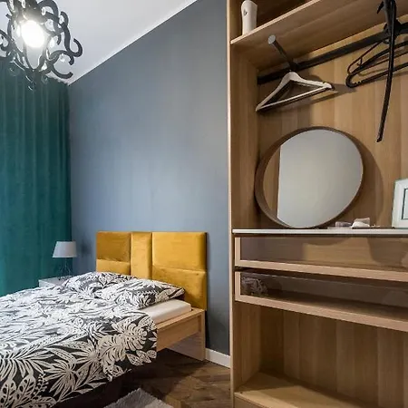 Appartamento Z Ogrodkiem I Garazem *