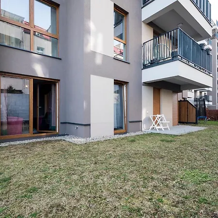 Z Ogrodkiem I Garazem * Poznań