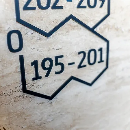 Appartamento Z Ogrodkiem I Garazem *