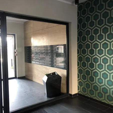 Appartamento Z Ogrodkiem I Garazem *