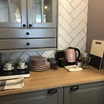 Z Ogrodkiem I Garazem Apartmán *