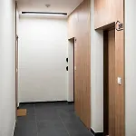 Z Ogrodkiem I Garazem * Poznaň