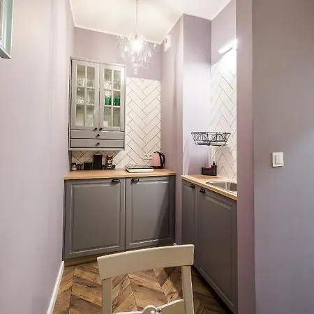Apartment Z Ogrodkiem I Garazem