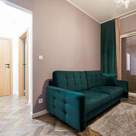 Z Ogrodkiem I Garazem Apartment Poznan