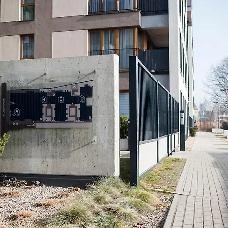 דירה Z Ogrodkiem I Garazem פוזנן