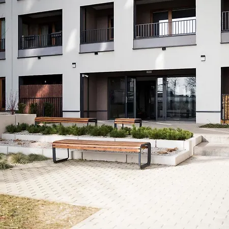 Z Ogrodkiem I Garazem Apartment