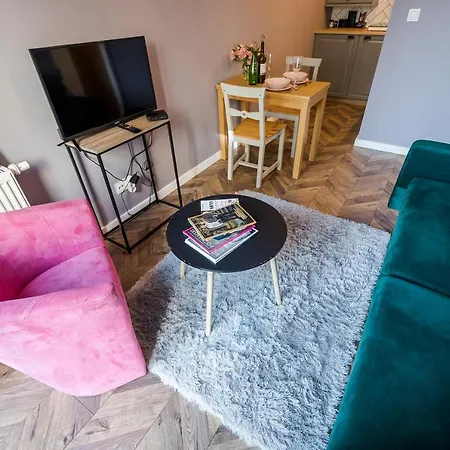 Z Ogrodkiem I Garazem Apartment Poznan