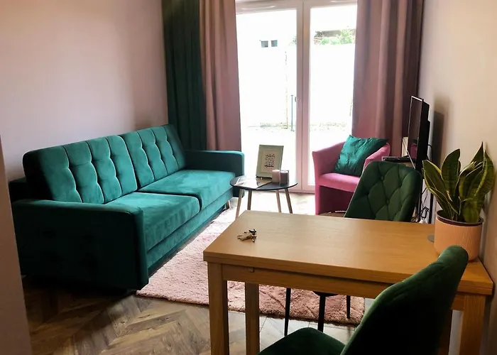 Z Ogródkiem I Garażem Apartamento Poznań