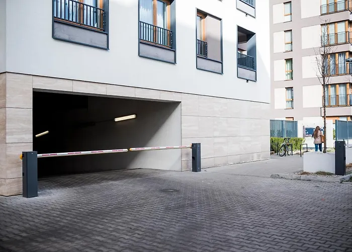 Z Ogródkiem I Garażem Apartamento