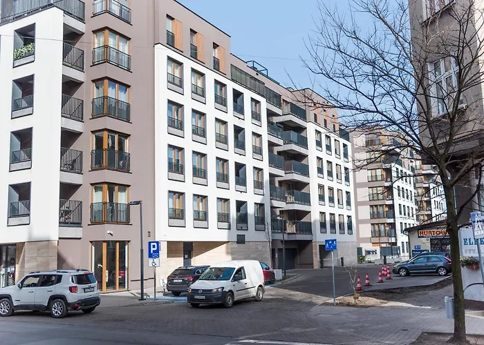 Z Ogródkiem I Garażem Poznań