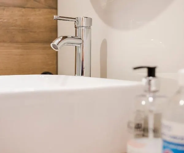 Apartamento Z Ogródkiem I Garażem *