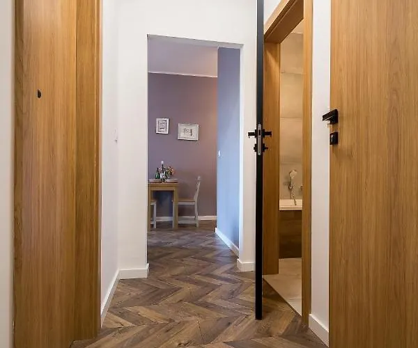 Z Ogródkiem I Garażem Apartamento Poznań