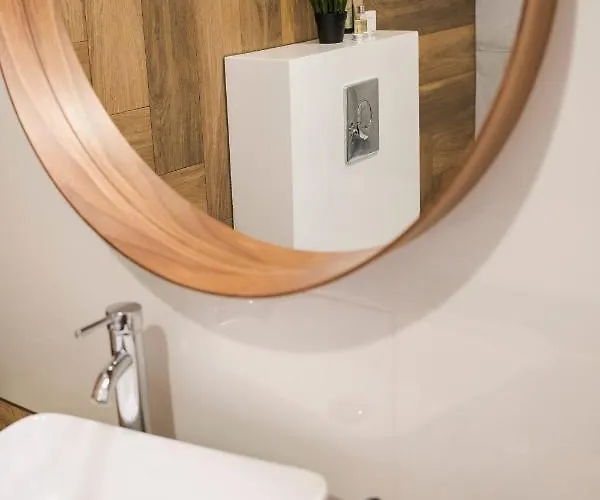 Z Ogródkiem I Garażem Apartamento Poznań