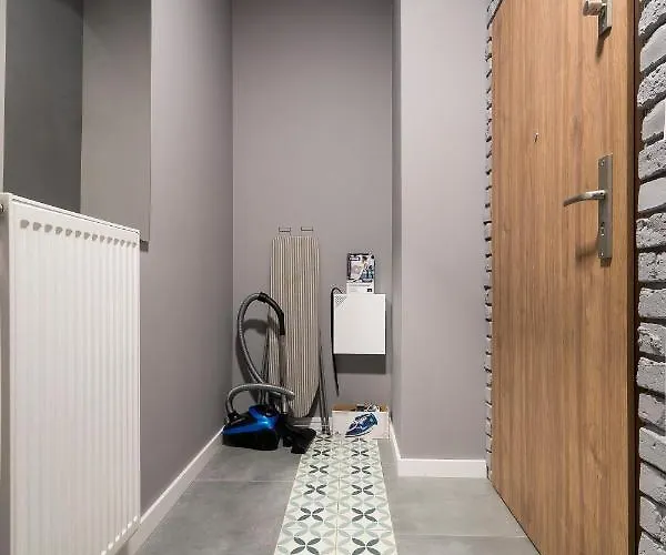 Apartment Z Ogrodkiem I Garazem