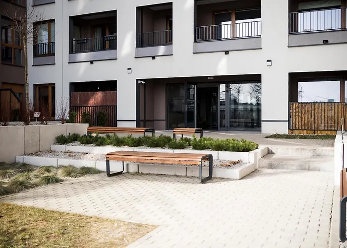 Z Ogródkiem I Garażem Apartamento