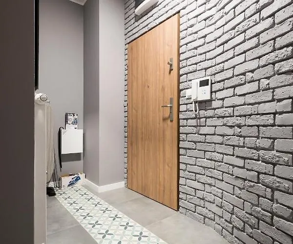 Apartamento Z Ogródkiem I Garażem