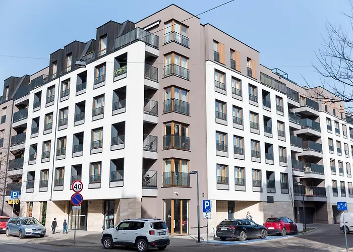 Z Ogródkiem I Garażem * Poznań