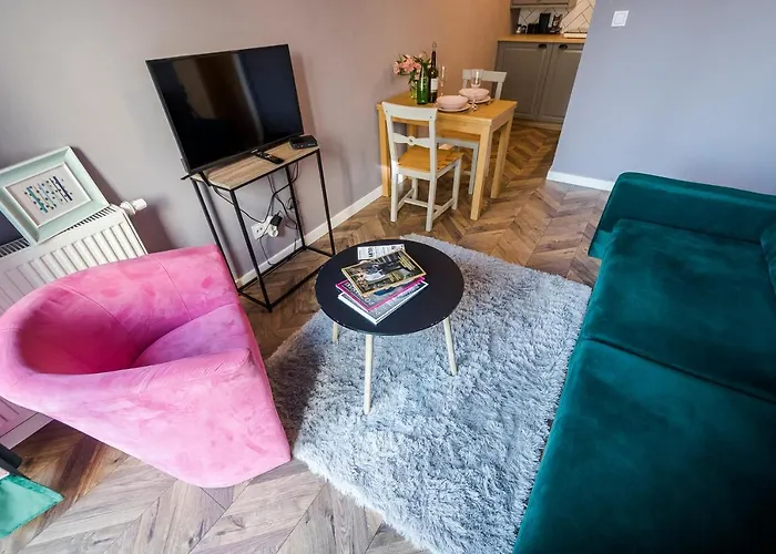 Z Ogrodkiem I Garazem Apartment Poznan