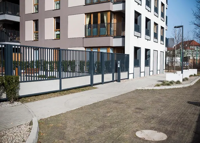 Z Ogródkiem I Garażem Apartamento