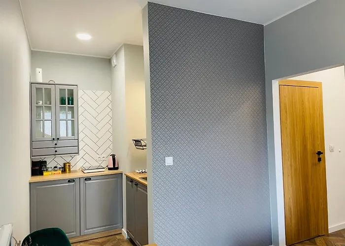 Z Ogródkiem I Garażem Apartamento