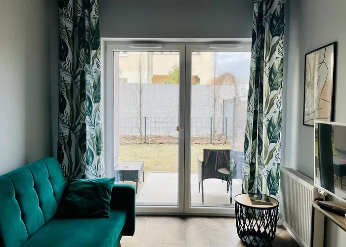 Apartment Z Ogrodkiem I Garazem *