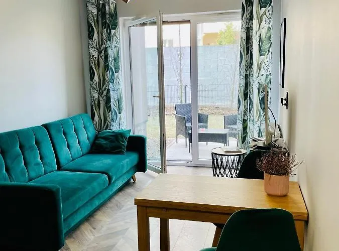 Apartamento Z Ogródkiem I Garażem *